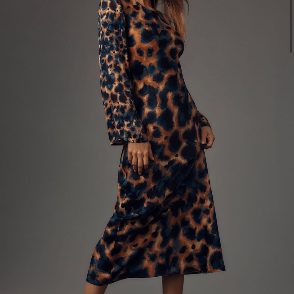 Elegant Leopard Print Dress